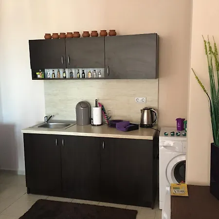 מלון דירות Premium Suites 3*